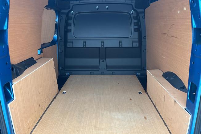 VOLKSWAGEN Caddy Photo 12
