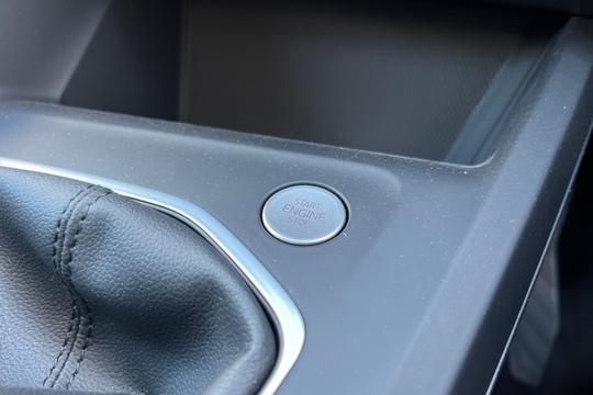Volkswagen Golf Photo autoimg-e6d569df4e76317f4791d94b847b6ce1d4a66876.jpg