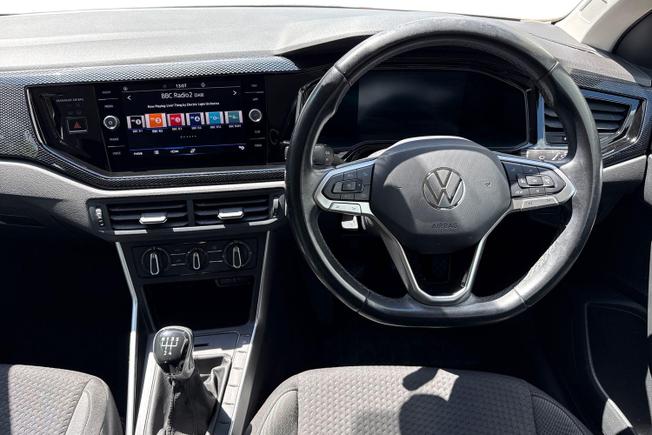 VOLKSWAGEN Polo Photo 11