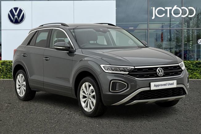 VOLKSWAGEN T-Roc Photo 1