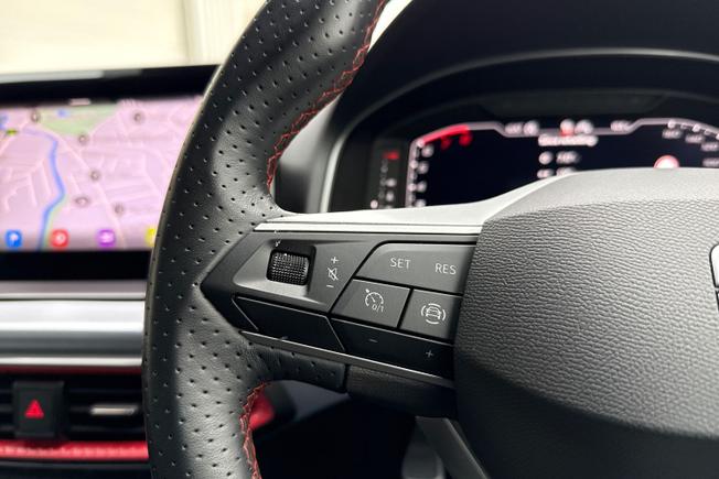 SEAT Ibiza Photo 16
