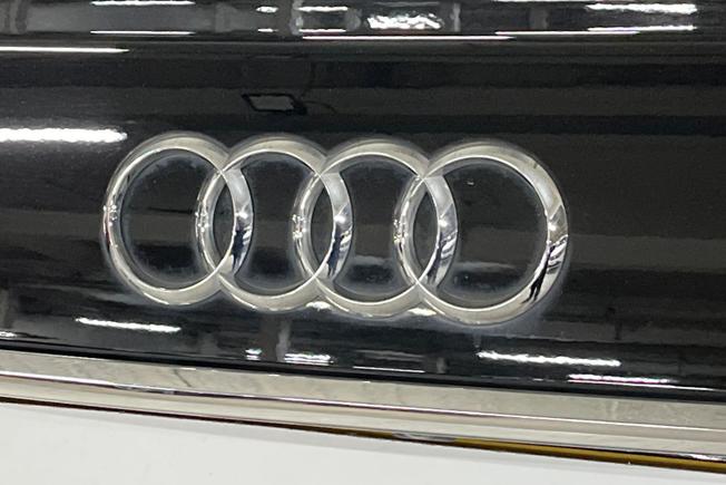 AUDI A6 Saloon Photo 35