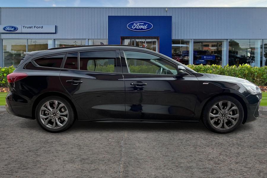 Ford Focus Photo autoimg-e6e073ce218d104981665db4a9c5b151999bfa49.jpg