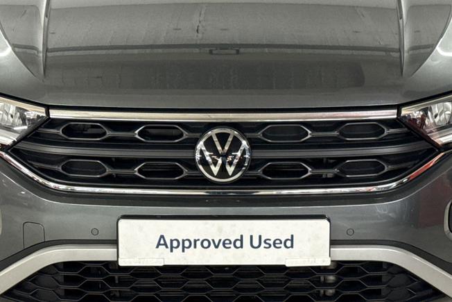 VOLKSWAGEN T-Roc Photo 29