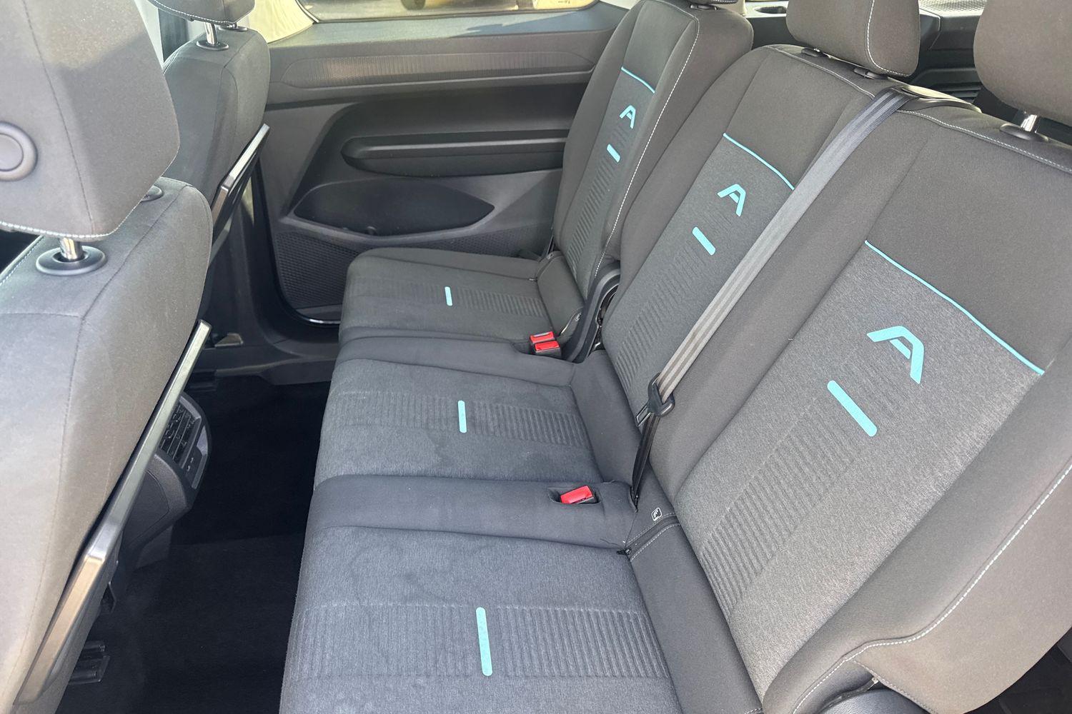 Ford GRAND TOURNEO CONNECT Photo 19