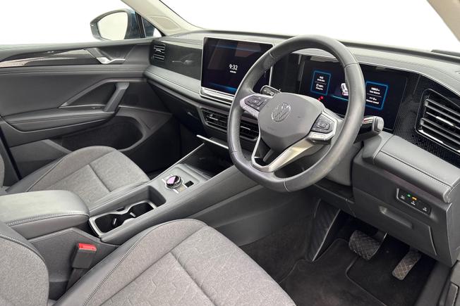 VOLKSWAGEN Tiguan Photo 6