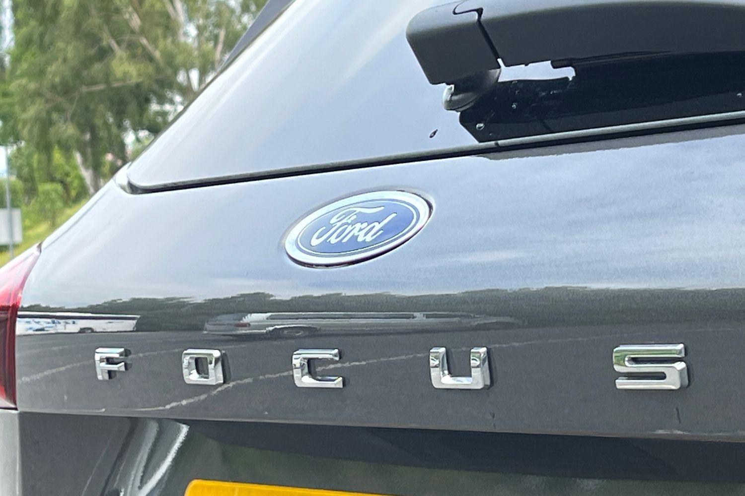 Ford FOCUS Photo 38
