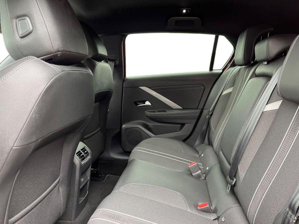 Vauxhall Astra Photo autoimg-e6ed597c2b2654e3baa71a6a92ba1e5101bc9444.jpg