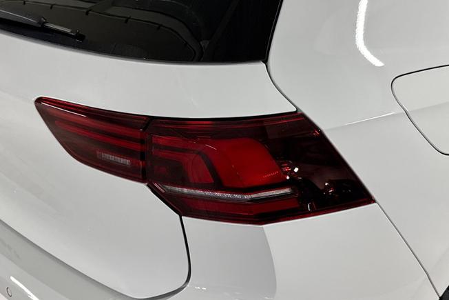 VOLKSWAGEN Golf Photo 18