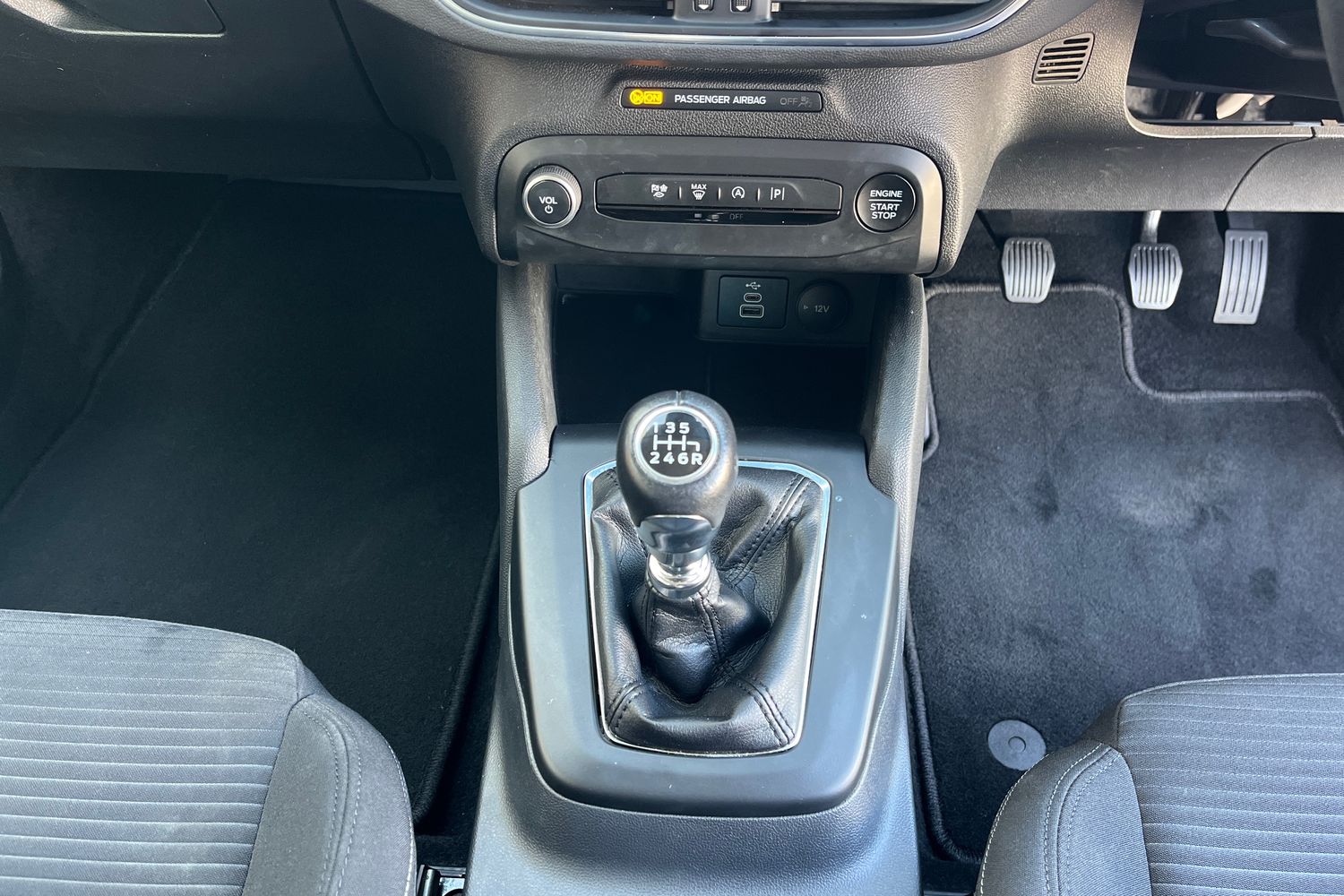 Ford Focus Photo 29