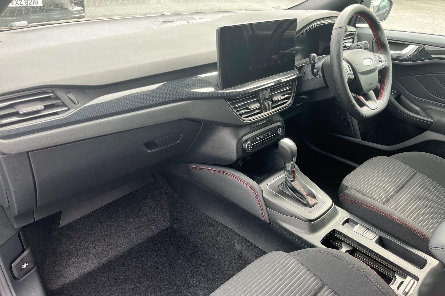 Ford FOCUS Photo 17