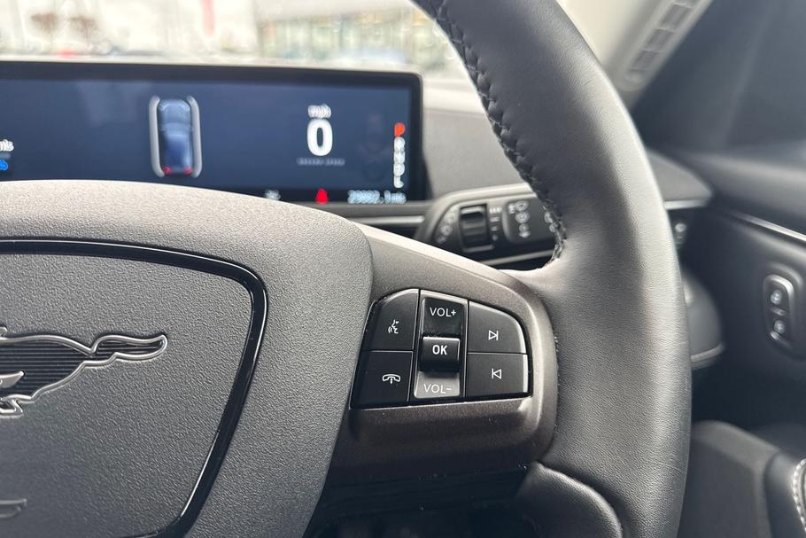 Used Ford MUSTANG MACH-E YM71GXH 29