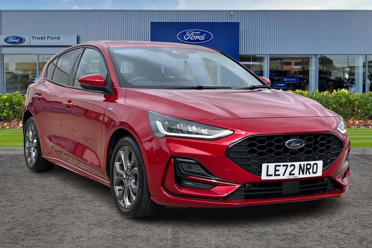Ford Focus listing photo