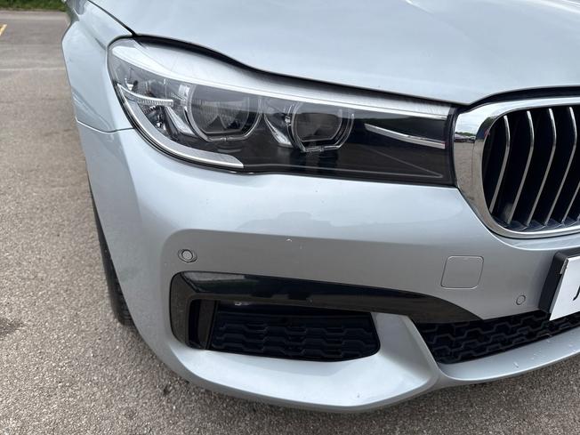 BMW 7 Series Photo 19