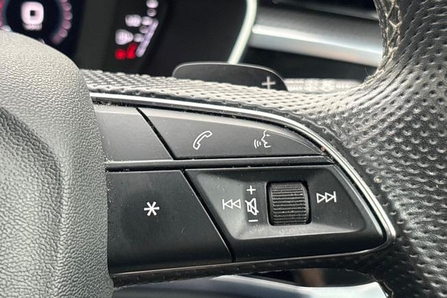 Audi Q3 Photo 17
