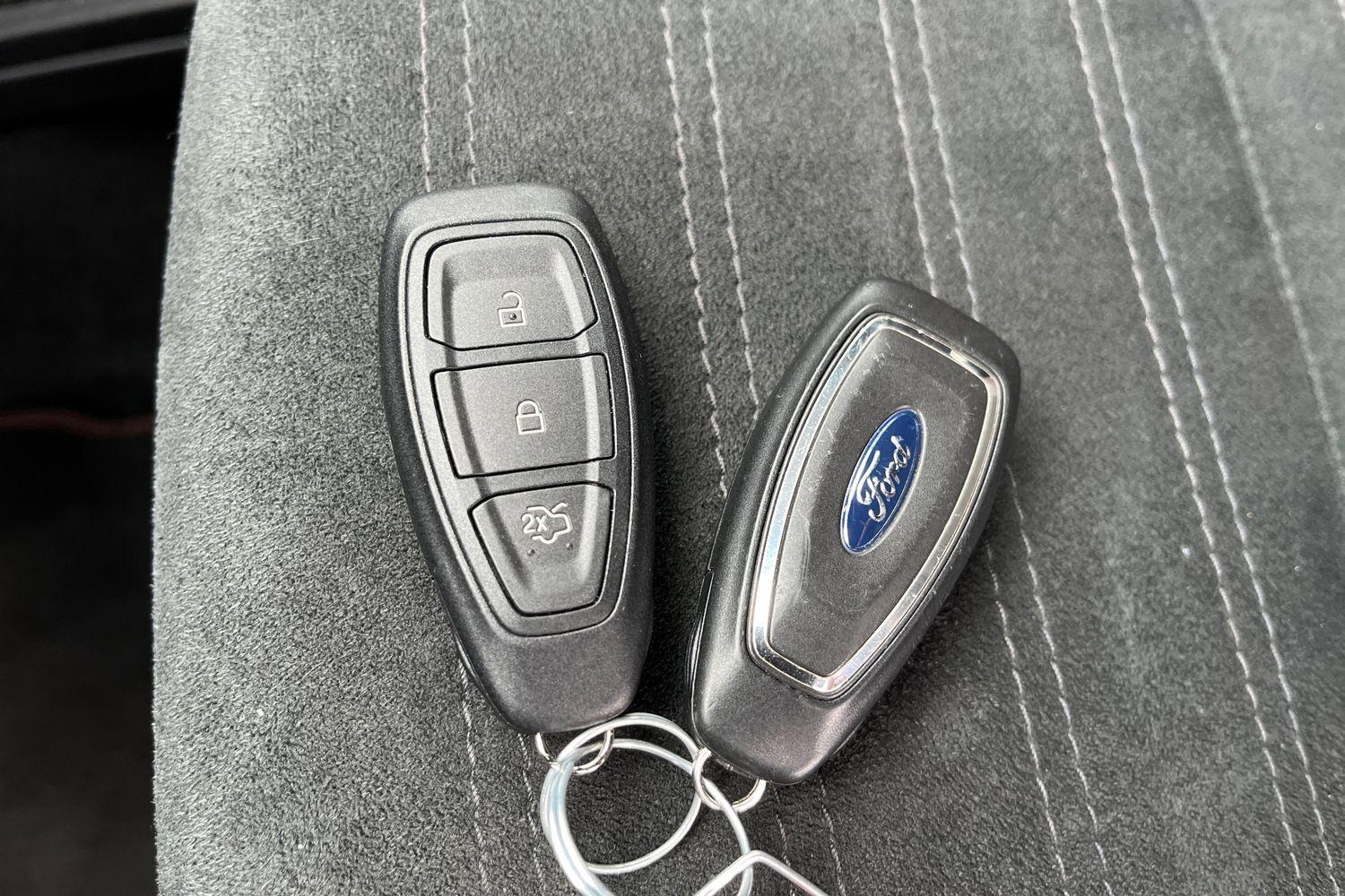 Ford KUGA Photo 21