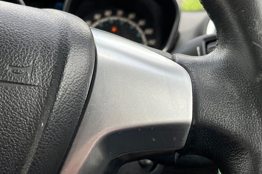 Ford FIESTA Photo autoimg-e702ef0f779759bc65da751f9ed621c700f0f7ba.jpg