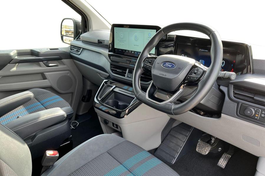 Ford TRANSIT CUSTOM Photo autoimg-e703c2275a6a36834c1cc6f22a36d08b72f3b45d.jpg