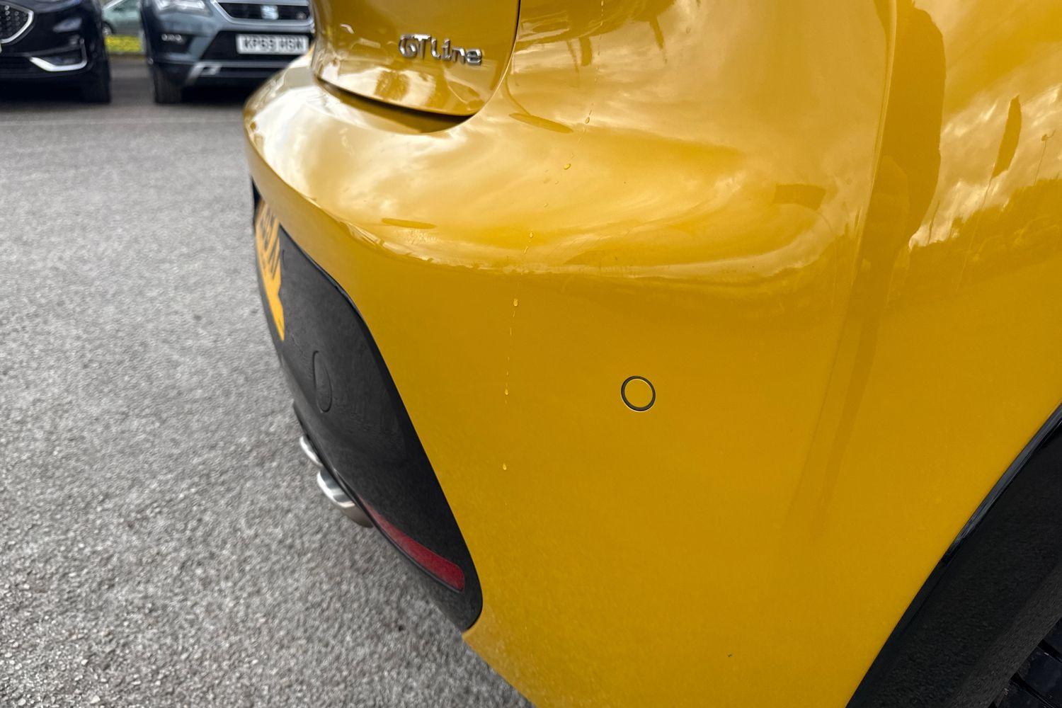 Peugeot 208 Photo 32