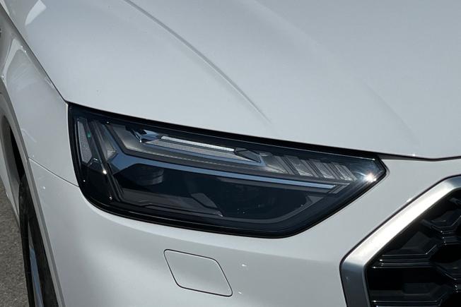 AUDI Q5 Photo 19