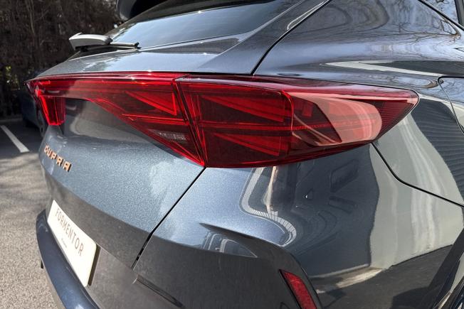 CUPRA Formentor Photo 18