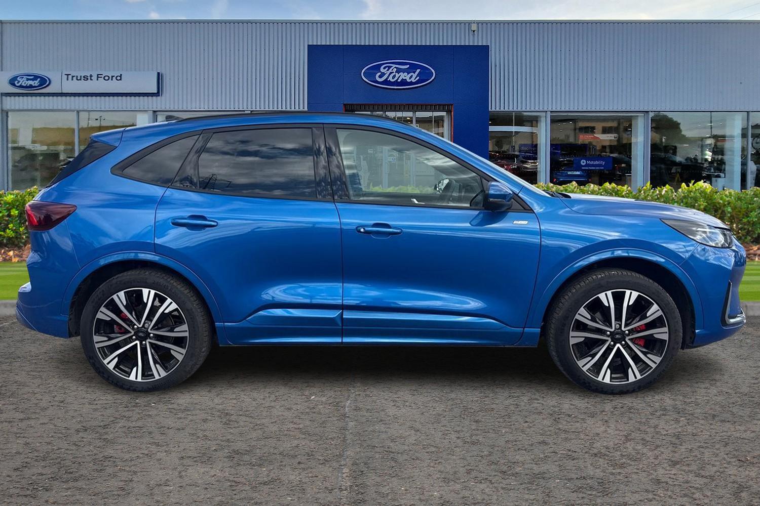 Ford KUGA Photo 2