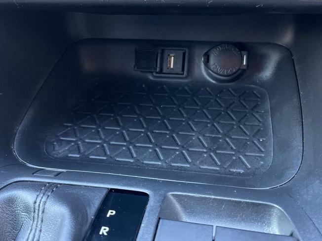 TOYOTA Rav4 Photo 46