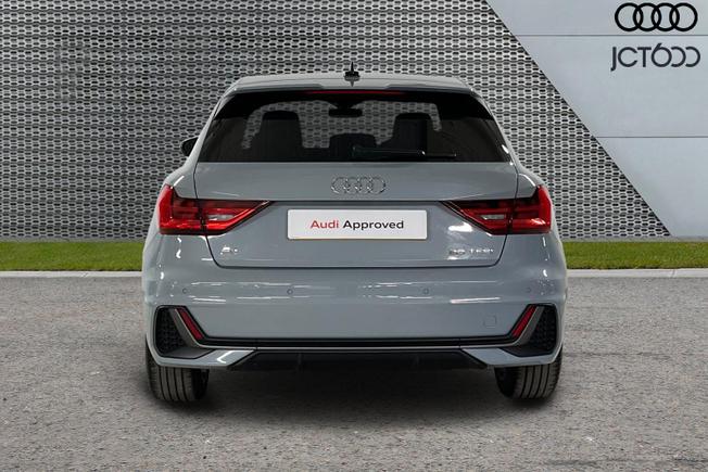 AUDI A1 Photo 8