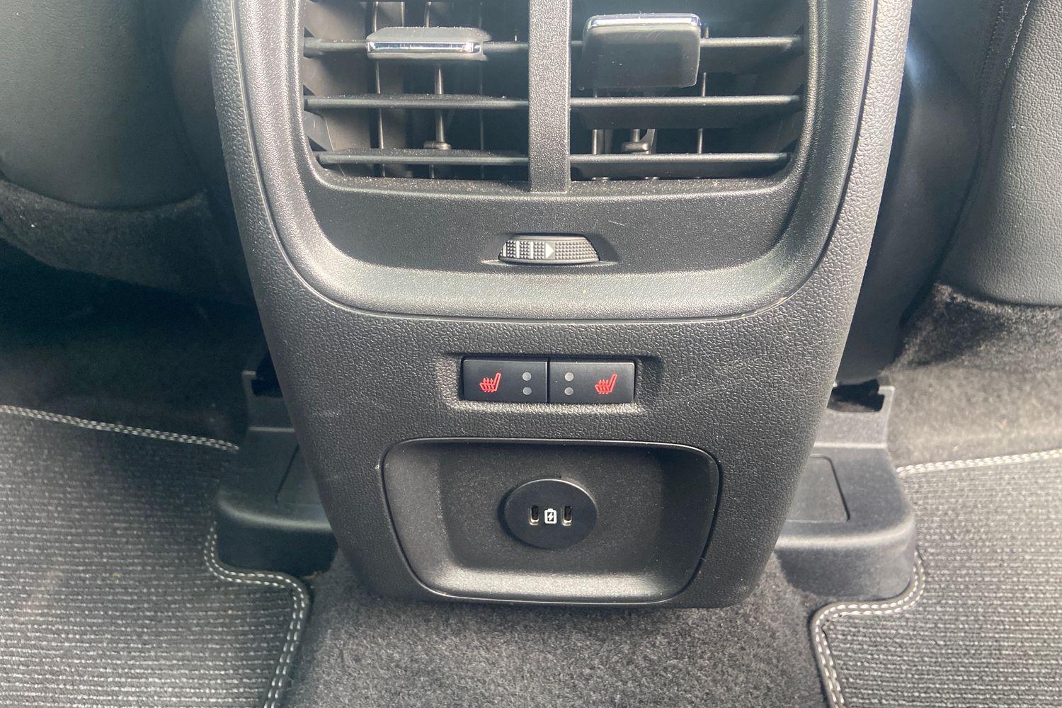 Ford KUGA Photo 25