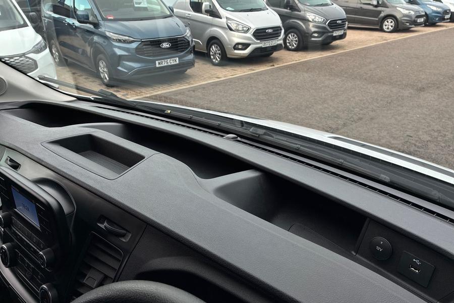 Ford TRANSIT Photo autoimg-e71484f4170927e1e1169216bf4c4f6847d2e82b.jpg
