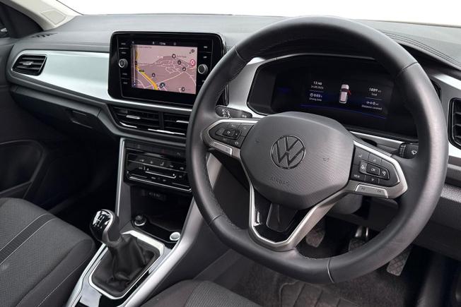 VOLKSWAGEN T-Roc Photo 6