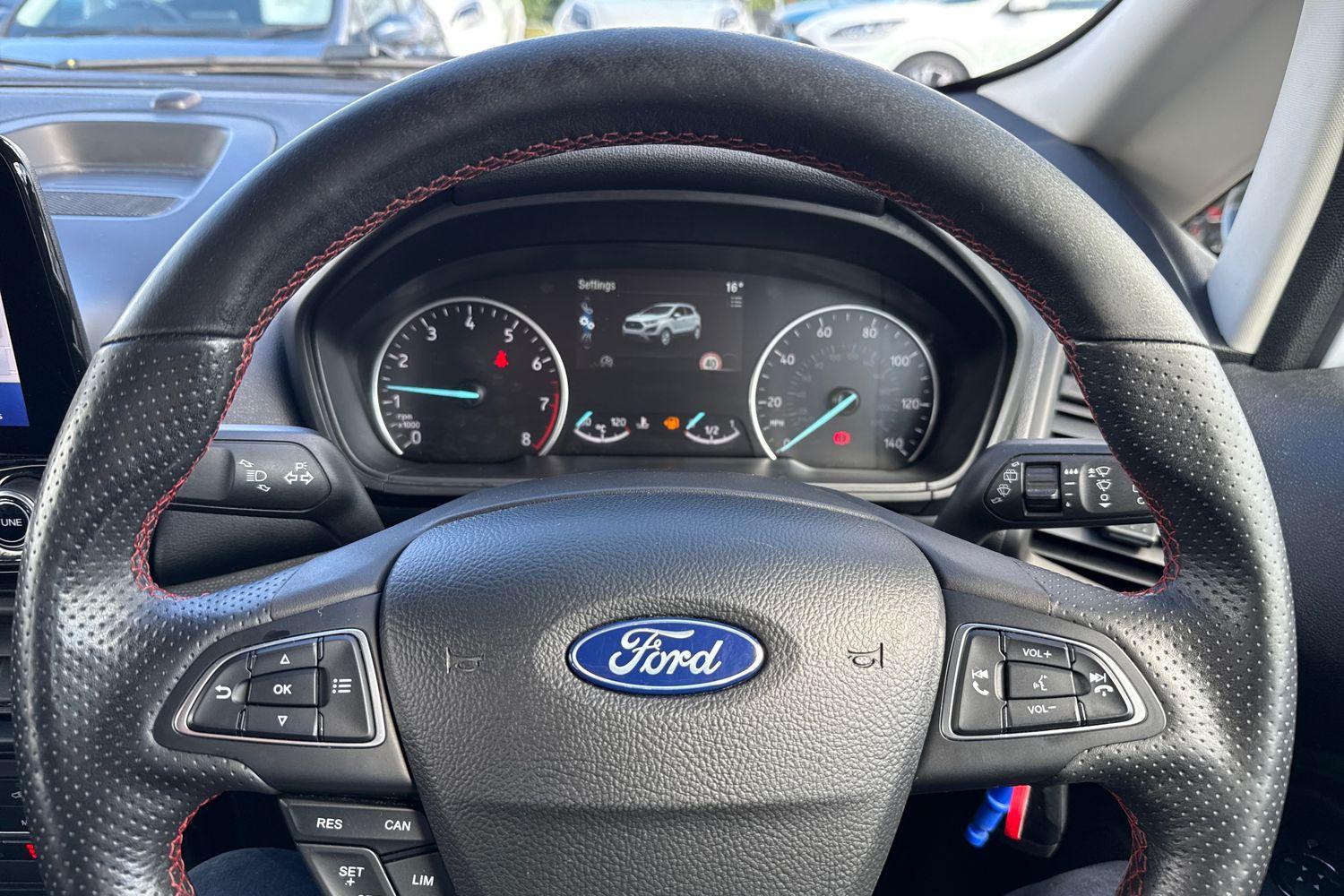 Ford EcoSport Photo 11
