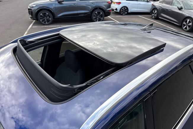 AUDI Q3 Photo 23