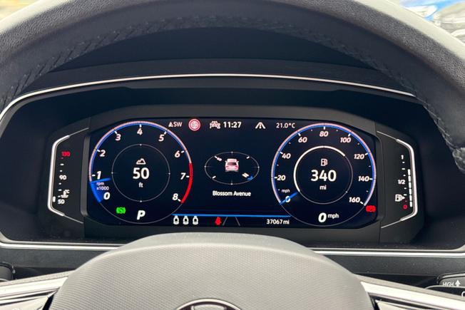 VOLKSWAGEN Tiguan Photo 15