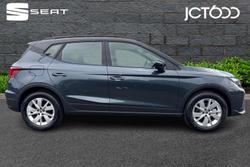 SEAT Arona Photo 4