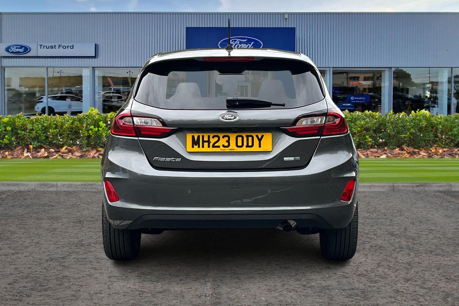Ford FIESTA Photo 6