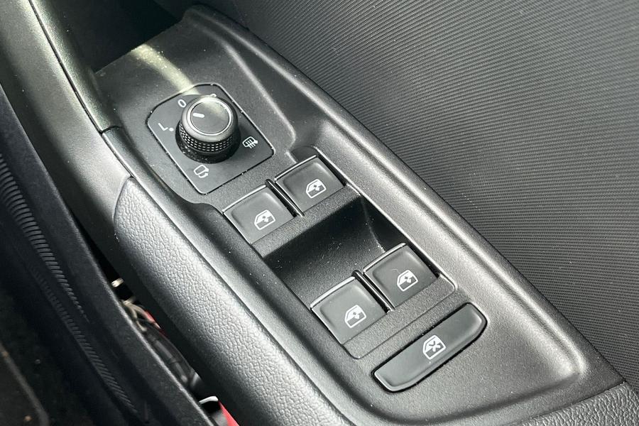 Audi A1 Photo autoimg-e737a0e400068bf181a1da88a14f191373c472e9.jpg
