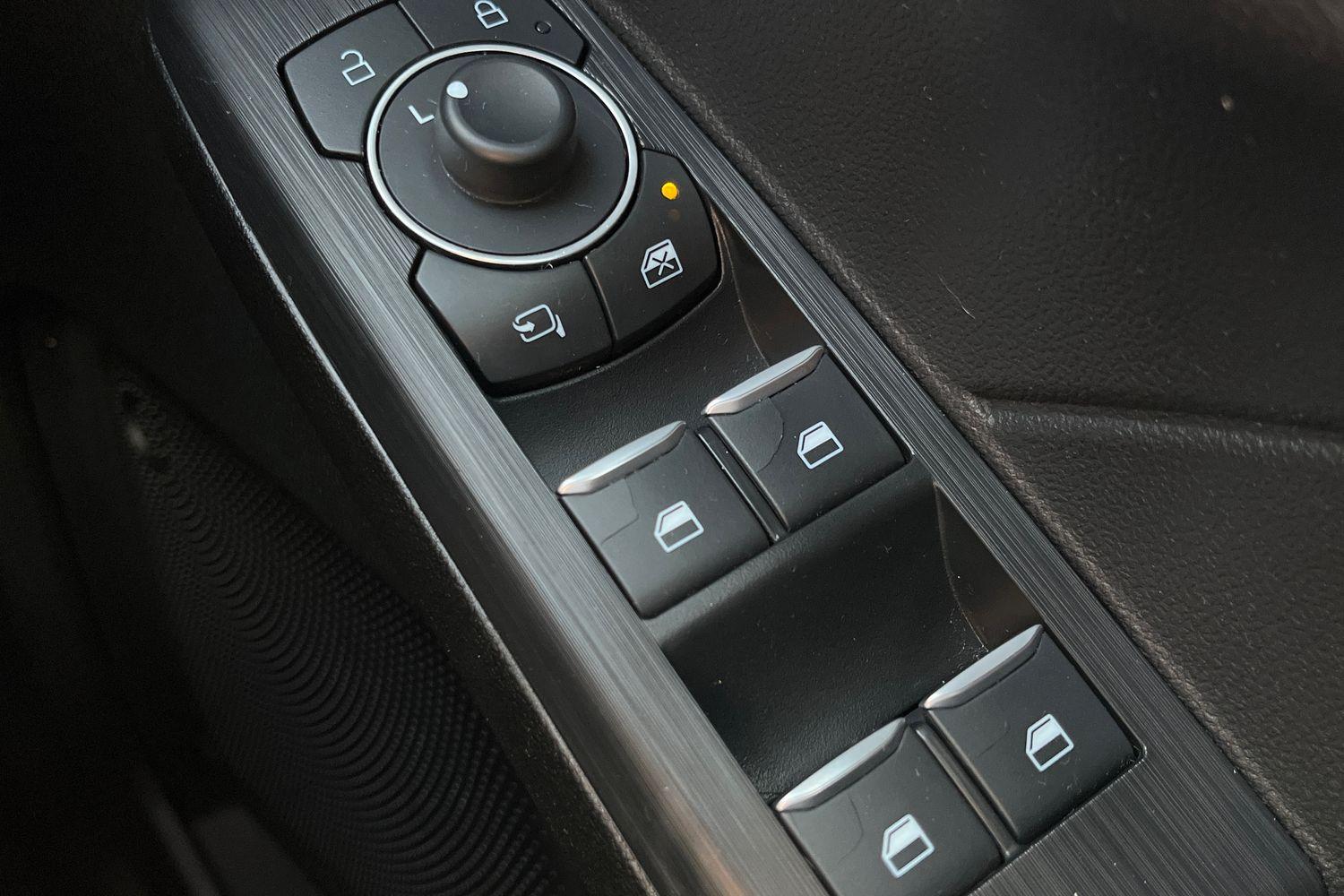 Ford KUGA Photo 15