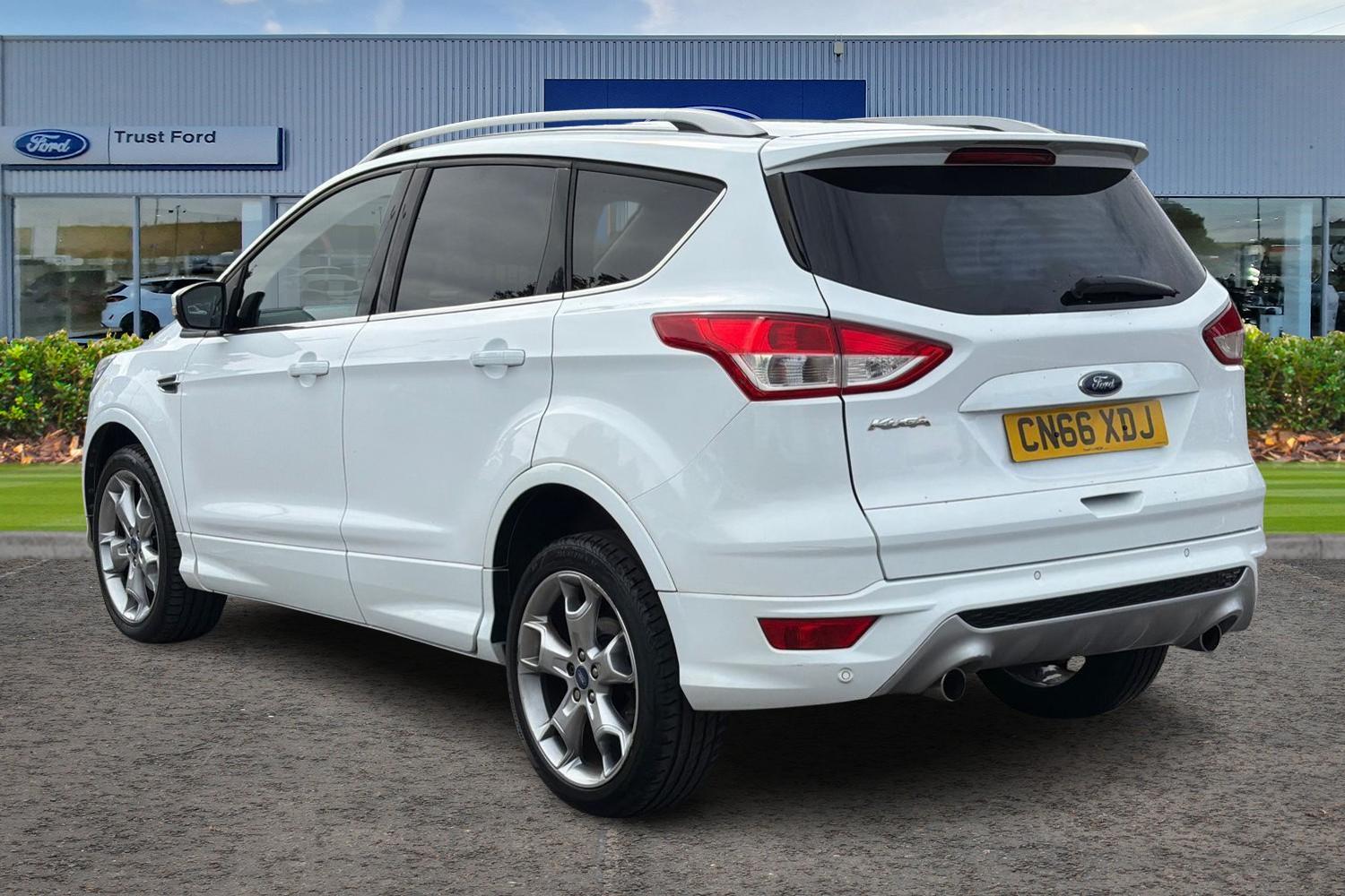 Ford KUGA Photo 1