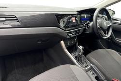 VOLKSWAGEN Polo Photo 2