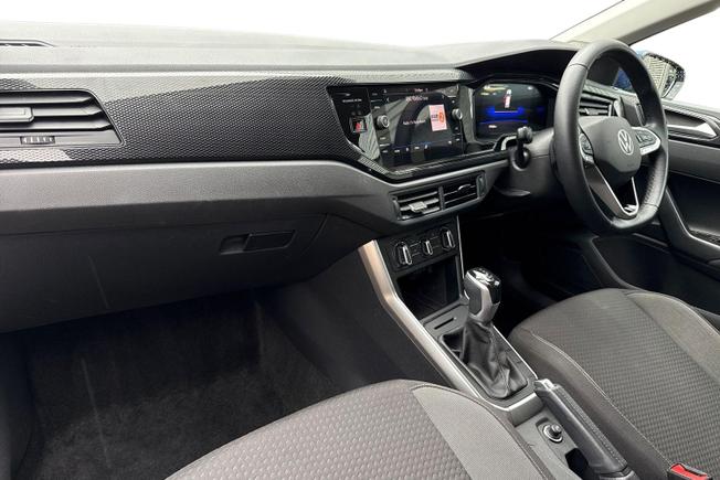 VOLKSWAGEN Polo Photo 2