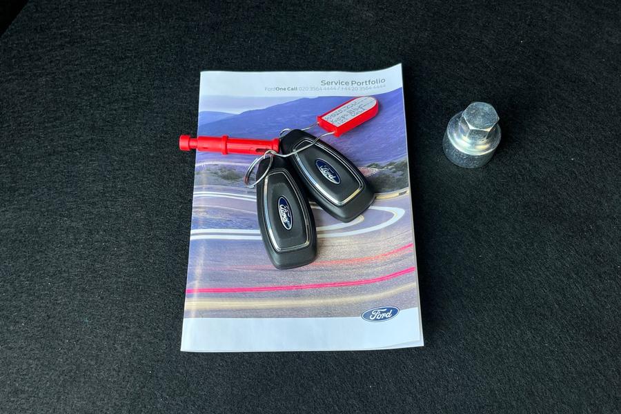 Ford PUMA Photo autoimg-e73ccc8c48515064b52f66efe557bbdeb44ed863.jpg