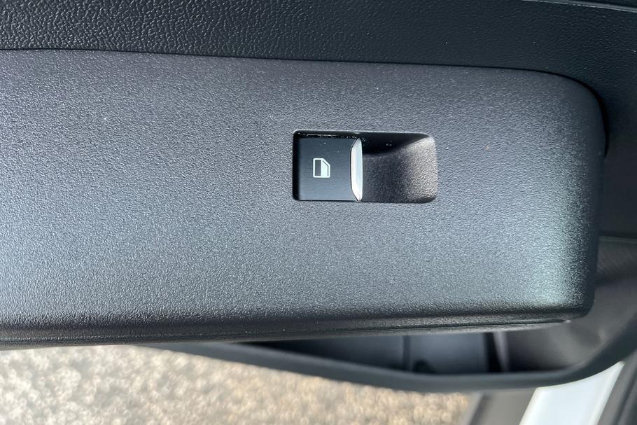 Used Ford E-TRANSIT COURIER YB75VCT 16