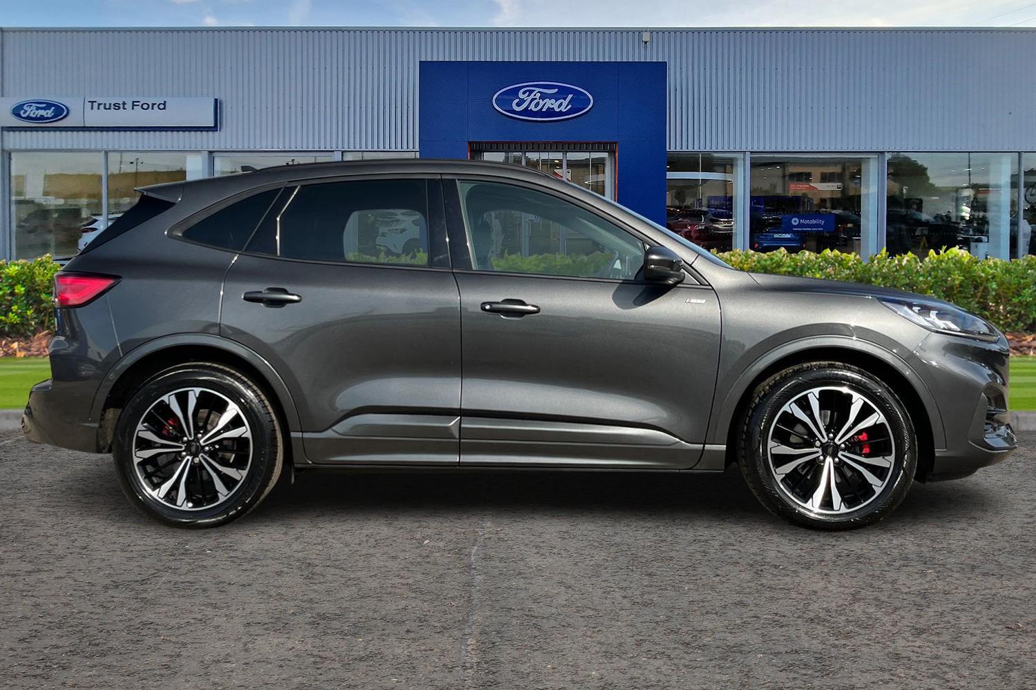 Ford KUGA Photo 2