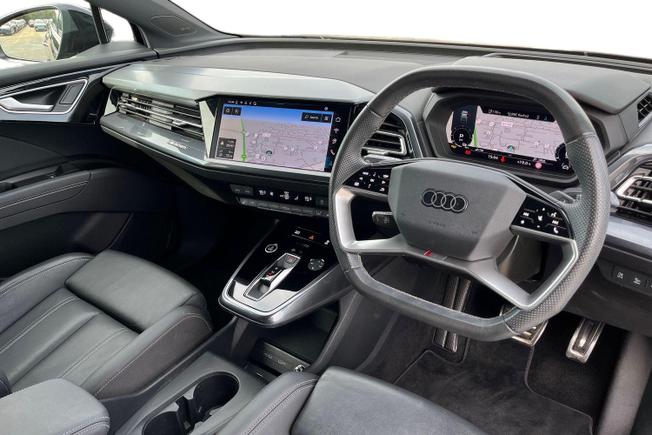 AUDI Q4 E-Tron Photo 6