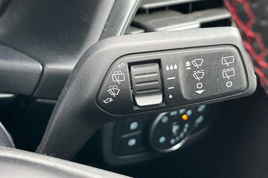 Ford FIESTA Photo autoimg-e7474c8c158c4af0fa2caa0a98e36f4fcde20248.jpg