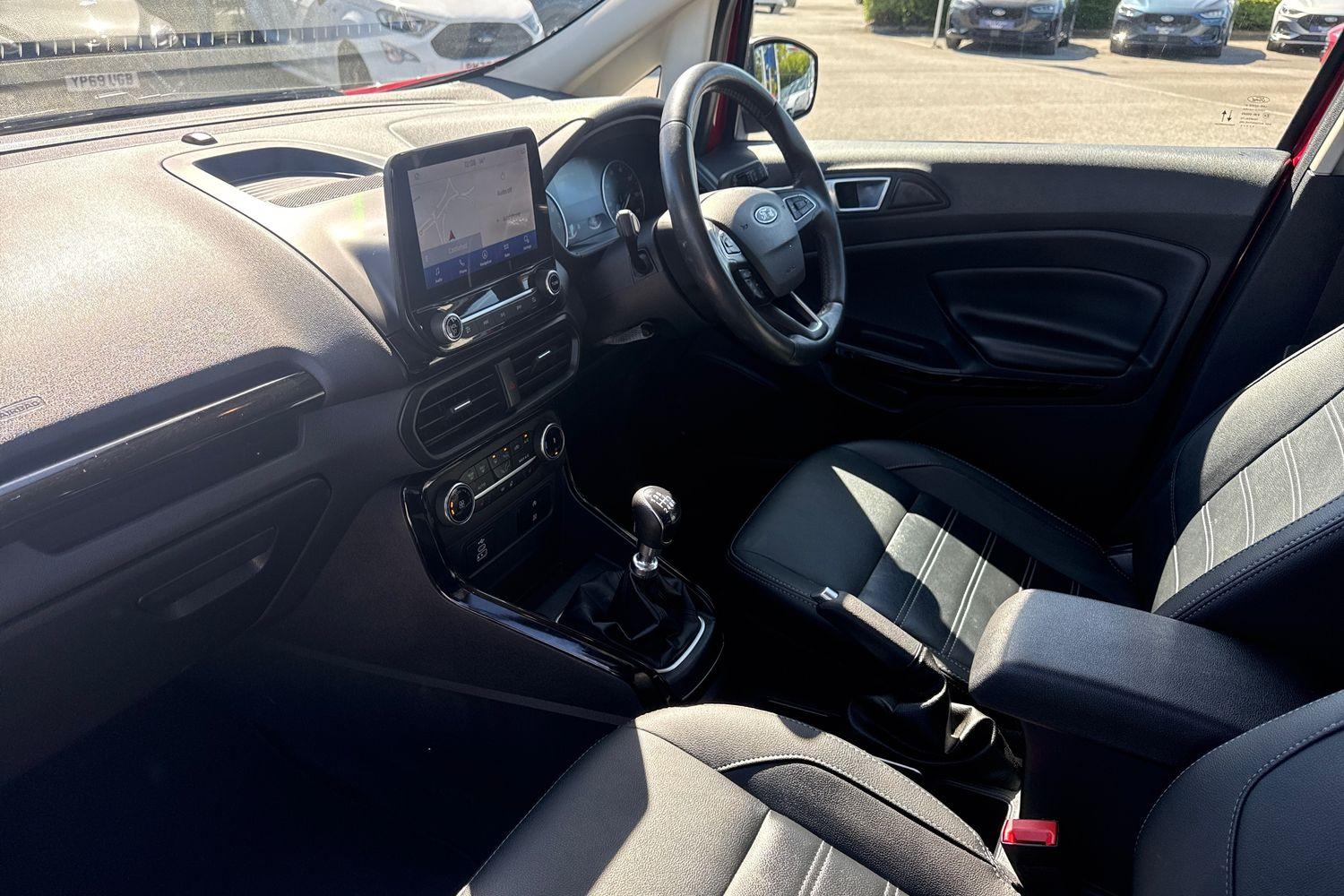 Ford ECOSPORT Photo 17
