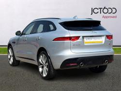 JAGUAR F-Pace Photo 3