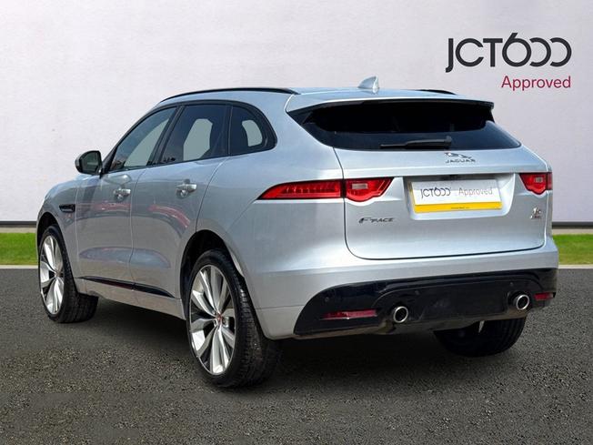 JAGUAR F-Pace Photo 3