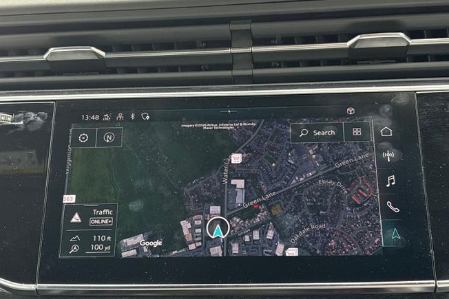 AUDI Q8 Photo 14